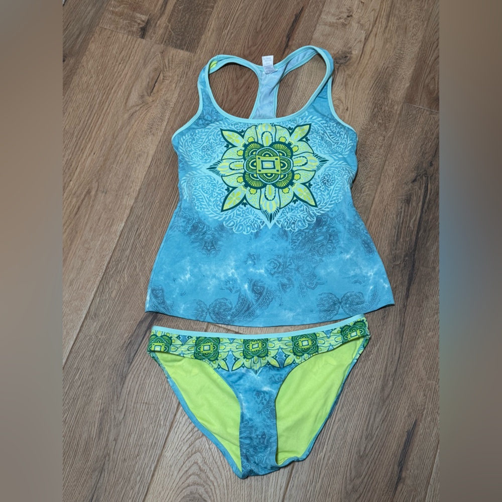 Title Nine Mysterioso Tankini Large